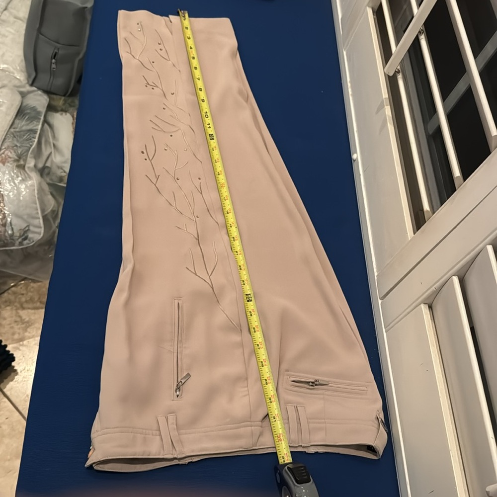 Jamie Sadock golf capri pants in size 10 EUC